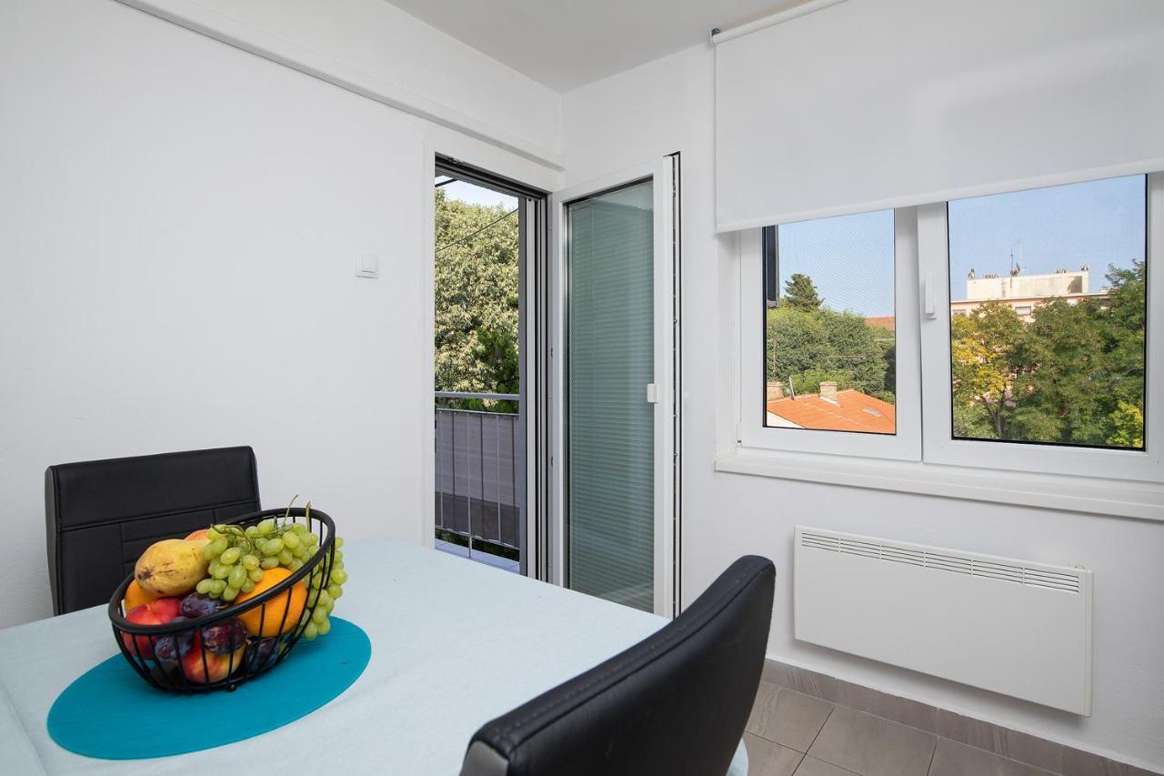 Apartment Kim Pula Luaran gambar